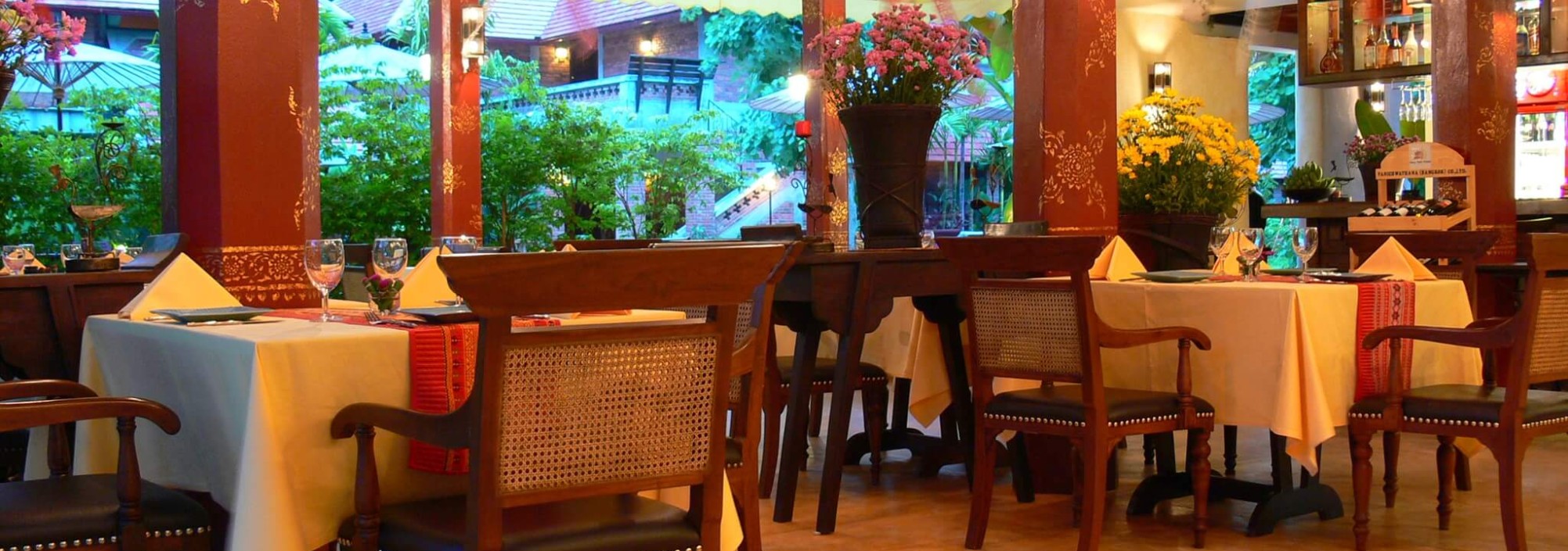 restaurant-yaang-come-village-thailand-travel