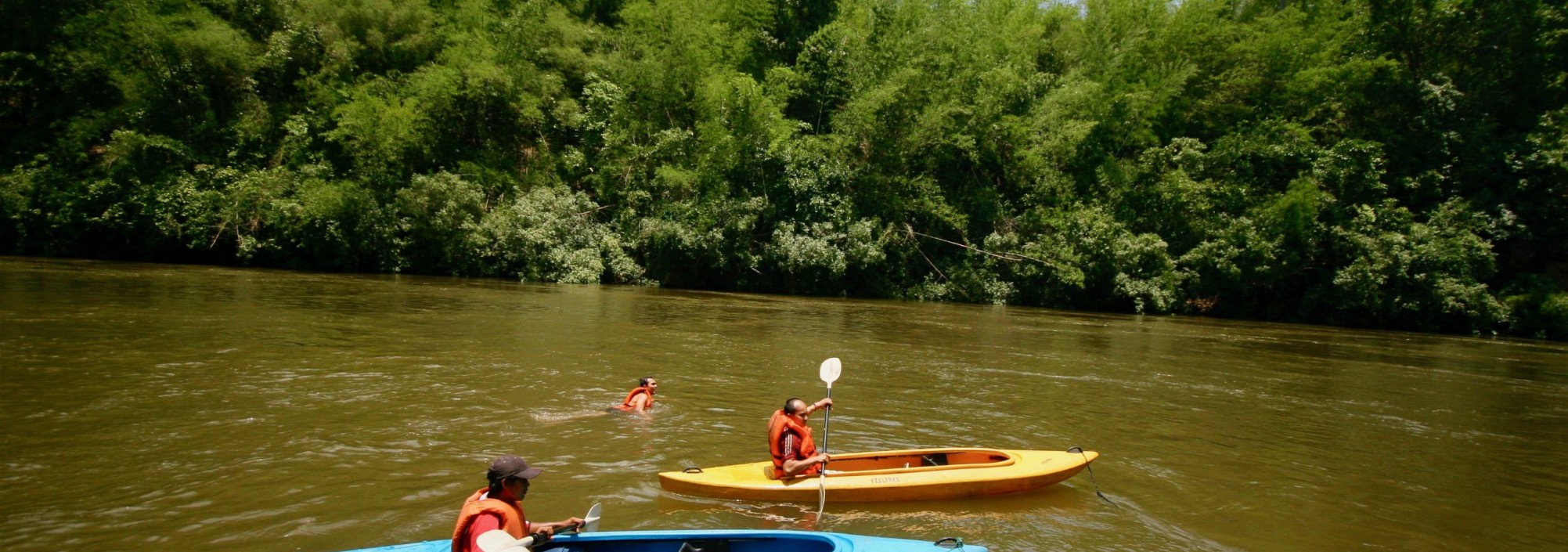 river-kwai-jungle-rafts-excursiep-kano-thailandtravel