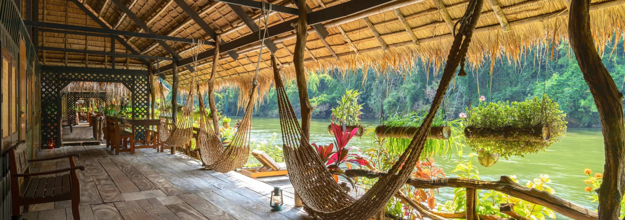 river-kwai-jungle-rafts-floating-rafts-hangmat-thailandtravel