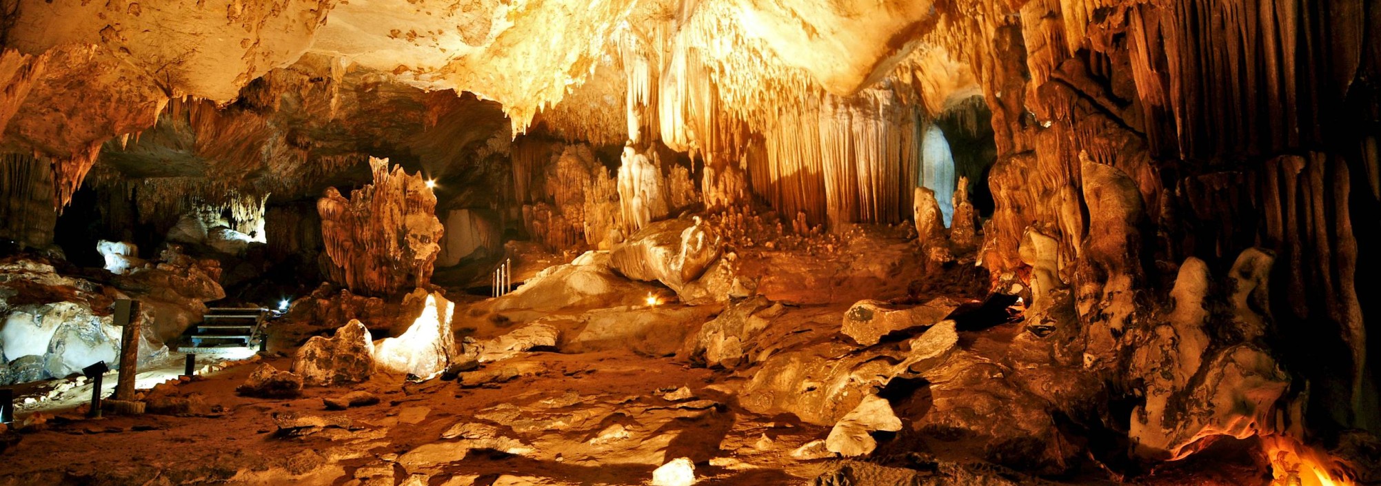 river-kwai-resotel-cave-lava-thailandtravel