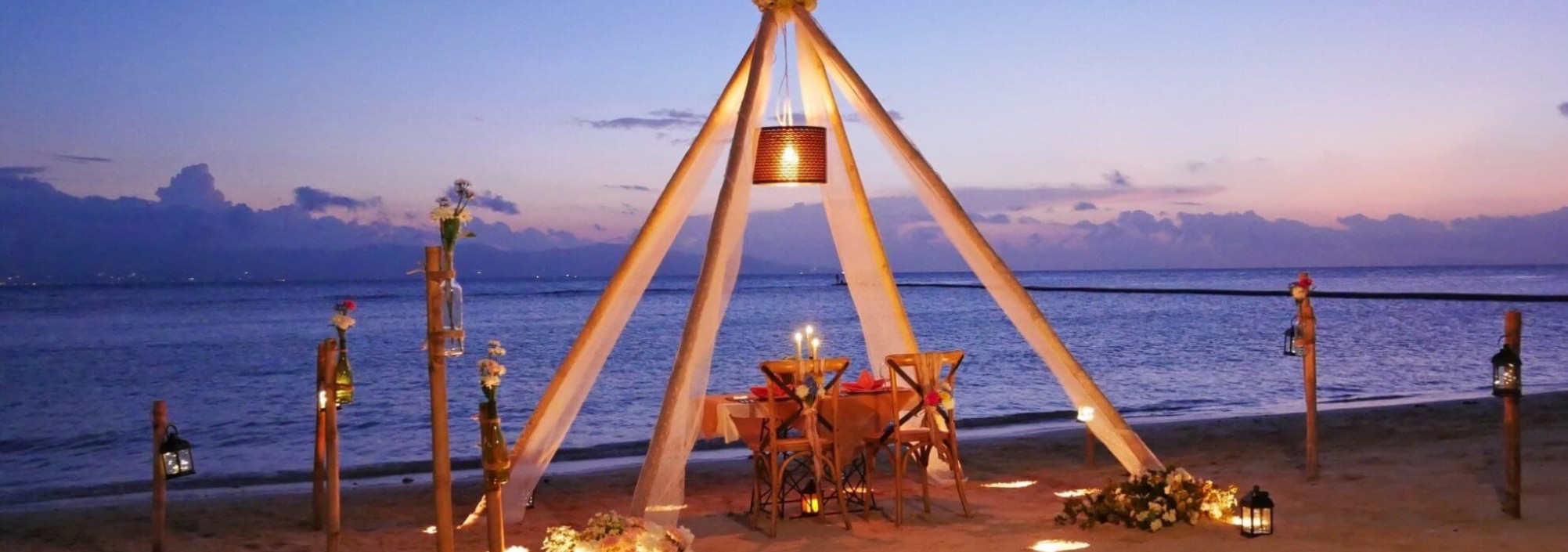 romantic-diner-strand-cocohut-beach-resort-phangan-thailandtravel