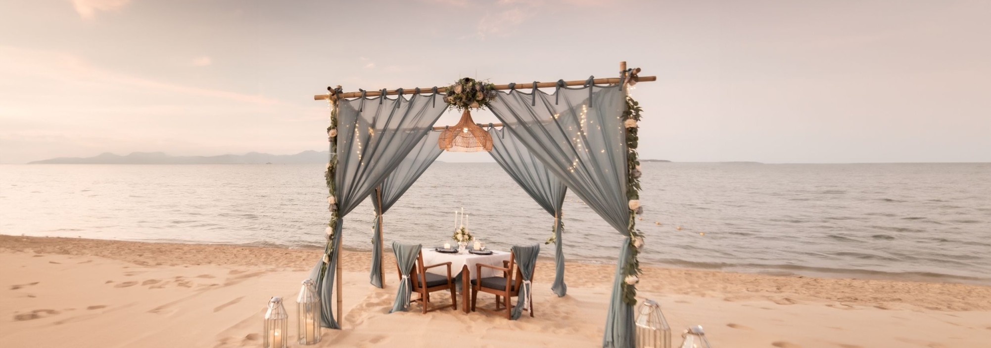 romantic-dinner-bandara-spa-resort-thailandtravel