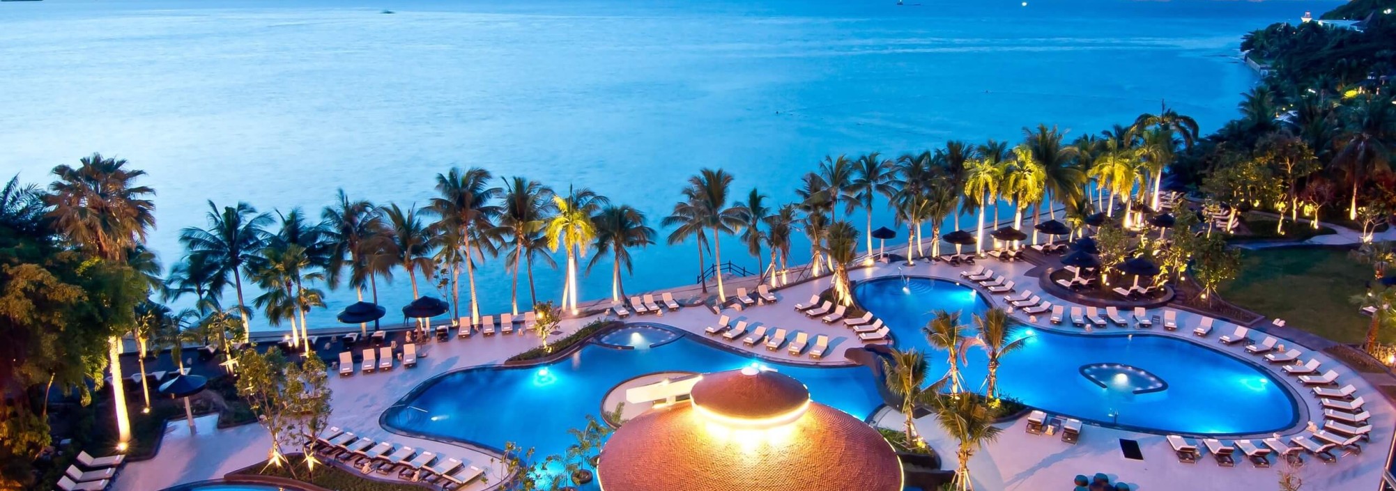 royal-wing-zwembad-royal-cliff-pattaya-thailandtravel