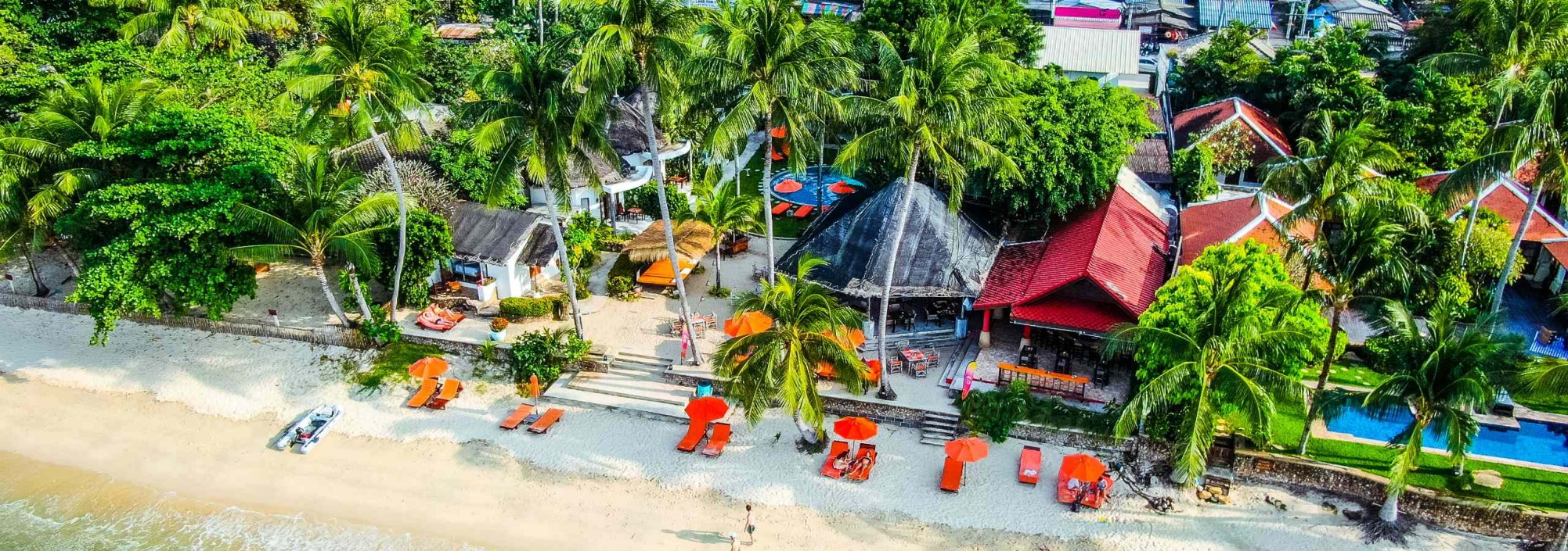 secret-garden-samui-drone-zee-strand-thailandtravel