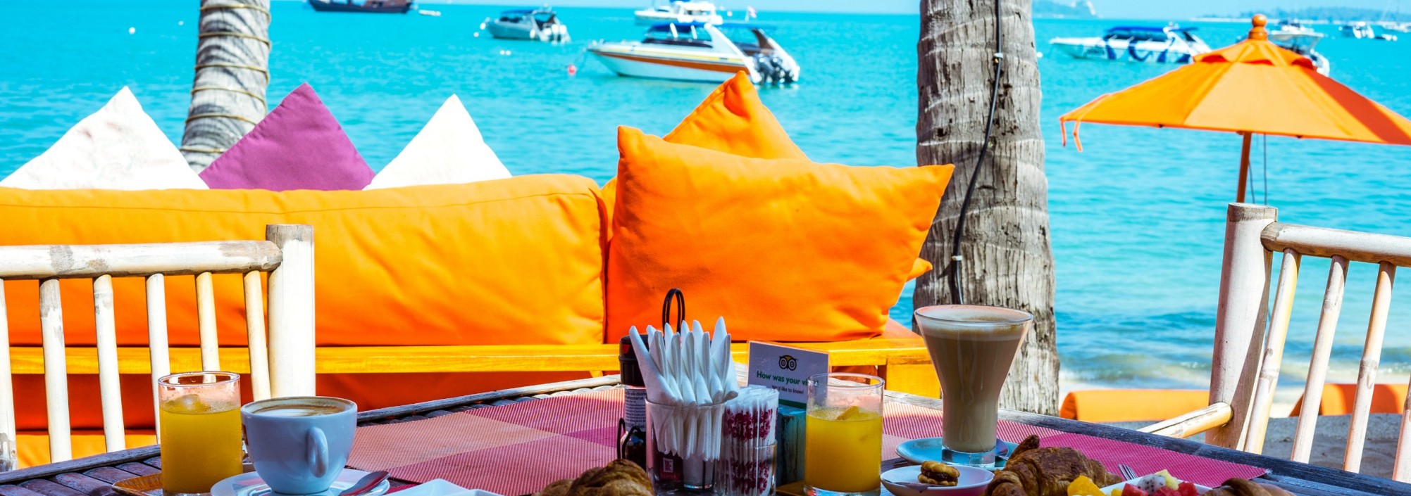 secret-garden-samui-ontbijt-strand-zee-thailandtravel