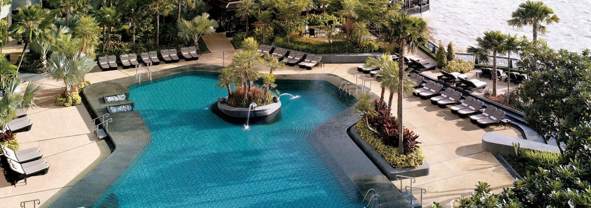 shangri-la-hotel-bangkok-zwembad-thailandtravel