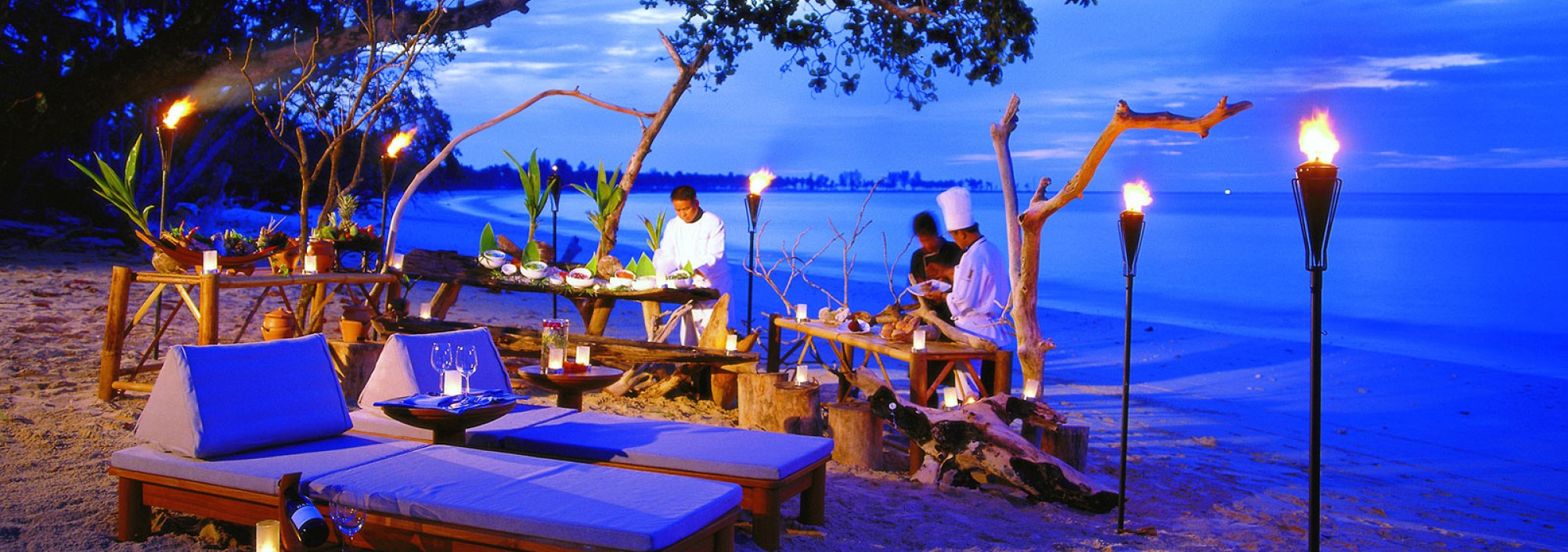 strand-dining-the-sarojin