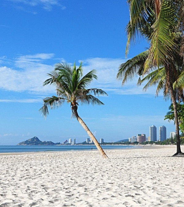 strand-hua-hin-thailandtravel