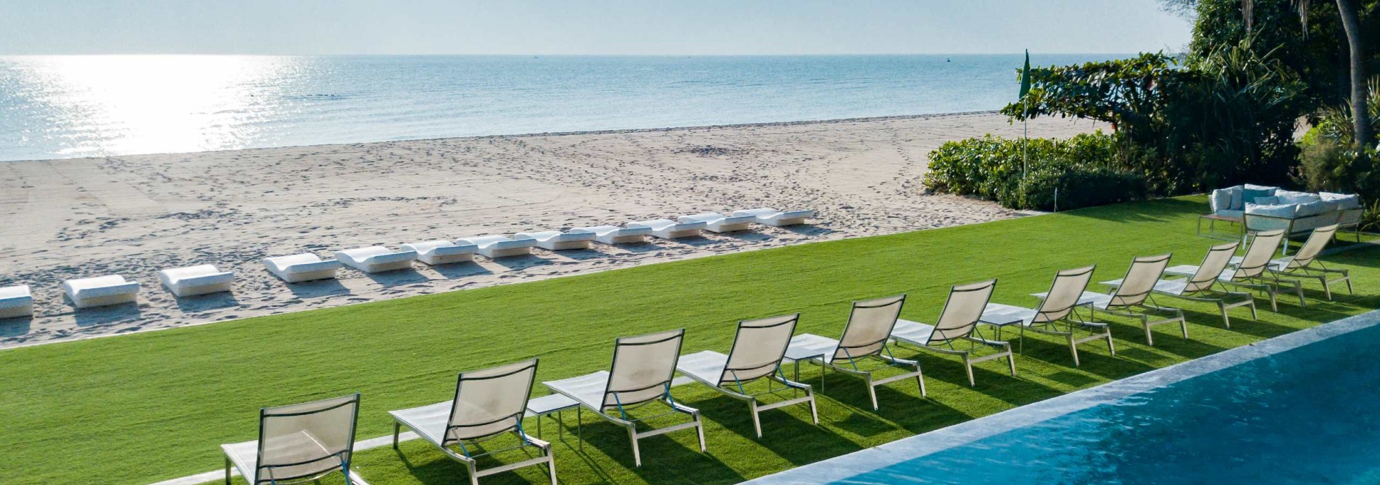 strand-zwembad-veranda-resort-villas-hua-hin-cha-am-thailandtravel