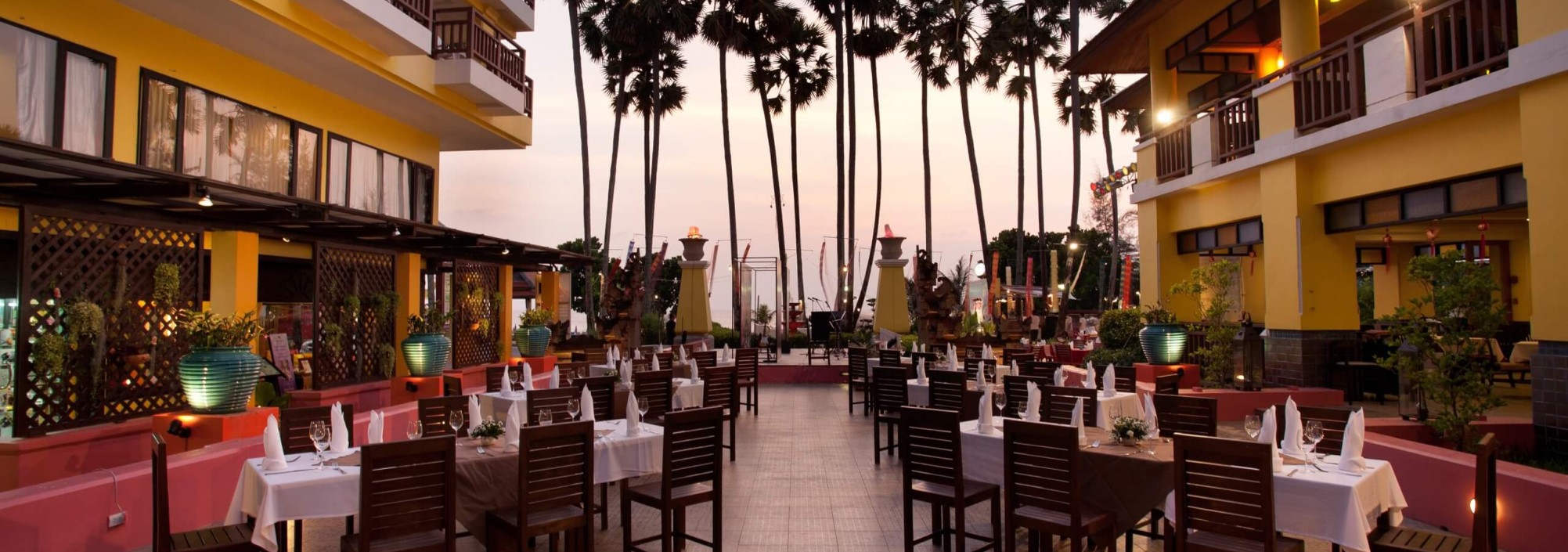 sunset-terrace-woraburi-resort-phuket-thailandtravel
