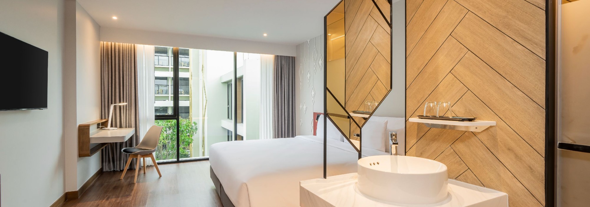 superior-centara-life-bangkok-phra-nakhon