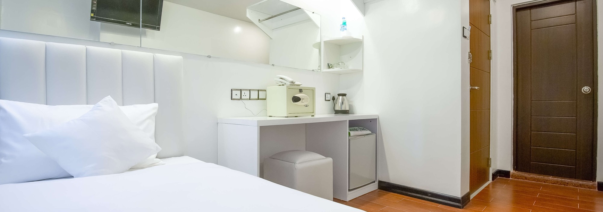 superior-clover-city-center-plus-hotel-myanmar-thailandtravel