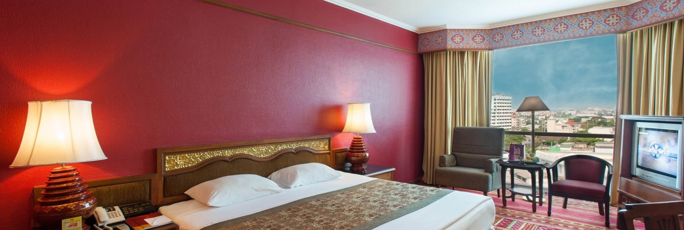 superior-room-the-empress-hotel-chiang-mai-thailandtravel