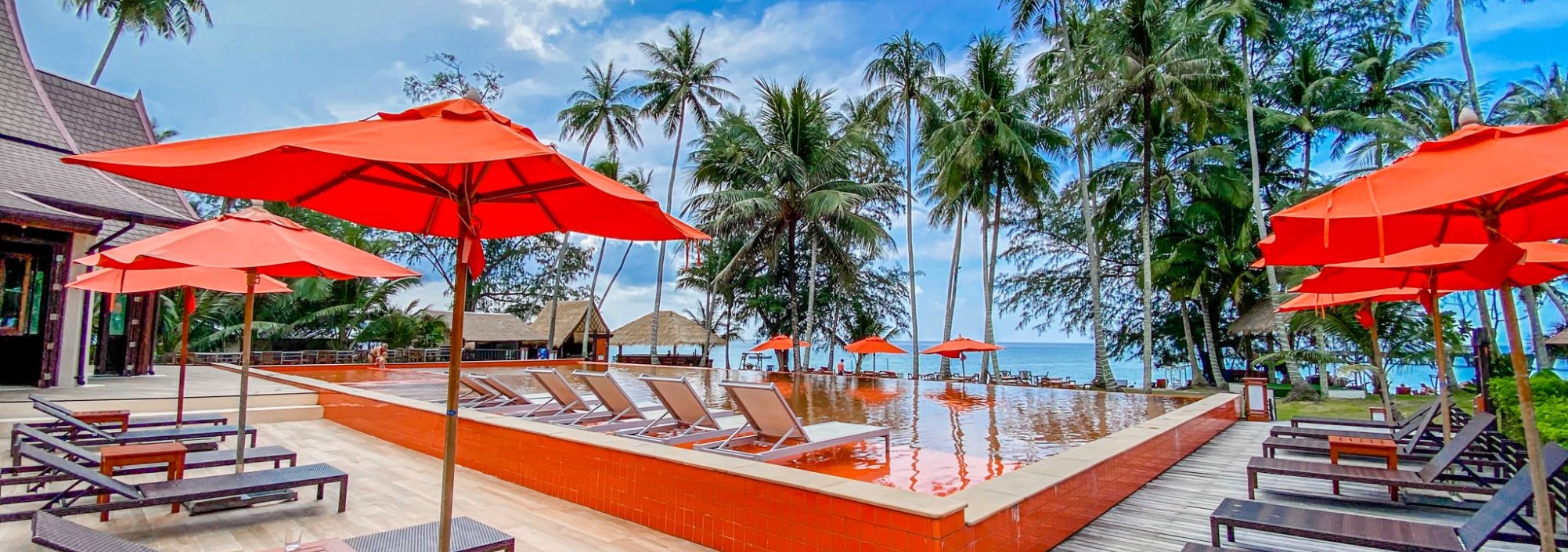 swimming-pool-koh-kood-paradise-beach-thailandtravel