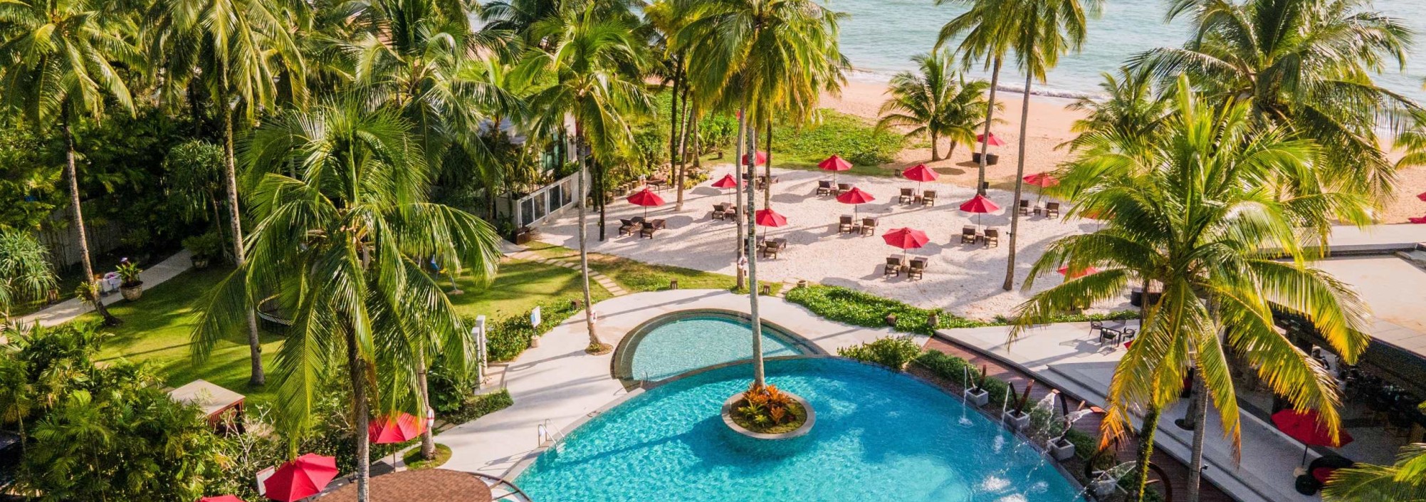 swimming-pool-ramada-khao-lak-thailandtravel