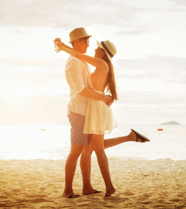 thailand-strand-honeymoon-koppel-strand-thailandtravel