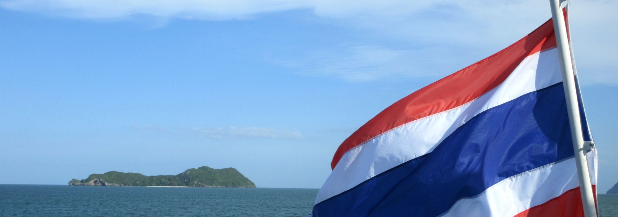 thaise-vlag-eiland-zee-thailandtravel