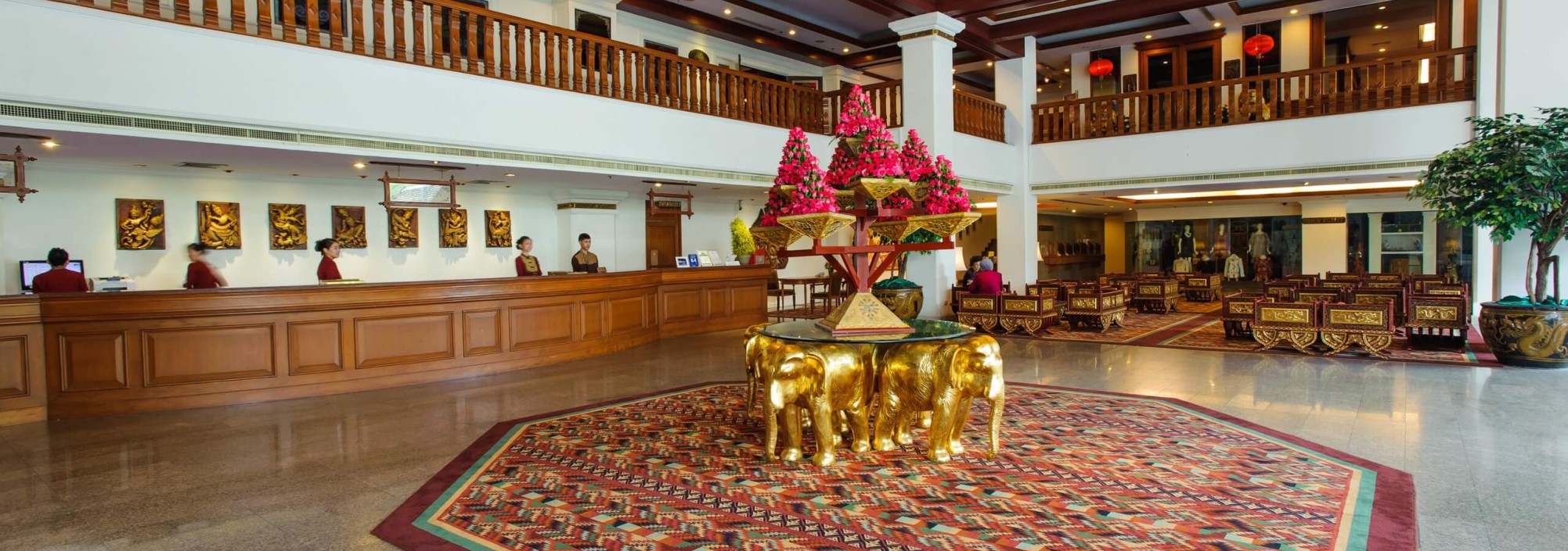 the-empress-hotel-lobby-chiang-mai-thailandtravel