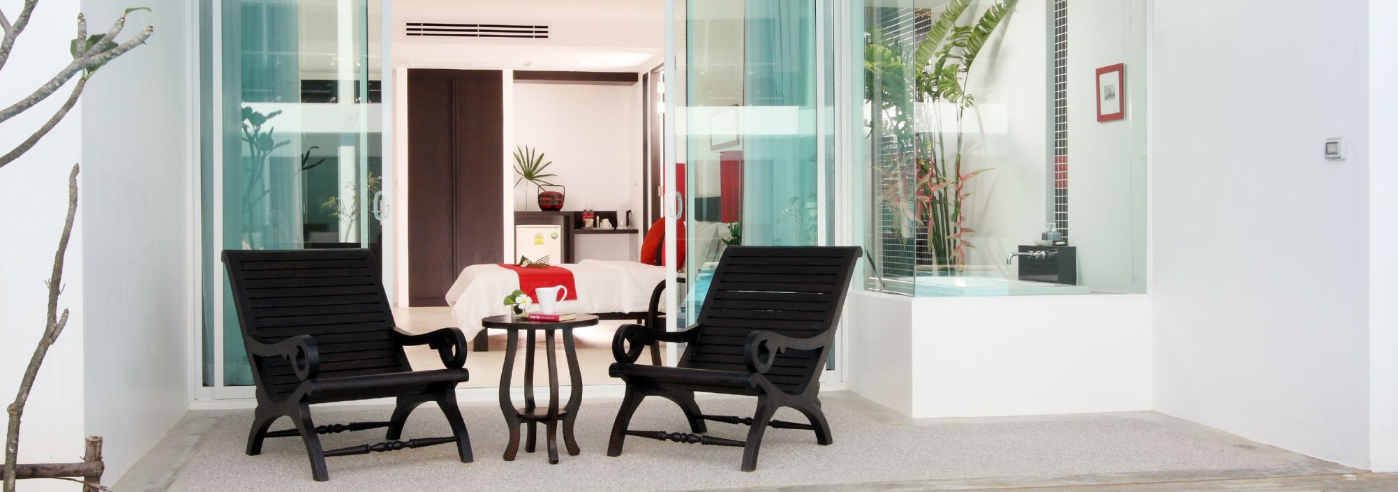 the-old-phuket-deluxe-pool-access-room-terras-thailandtravel