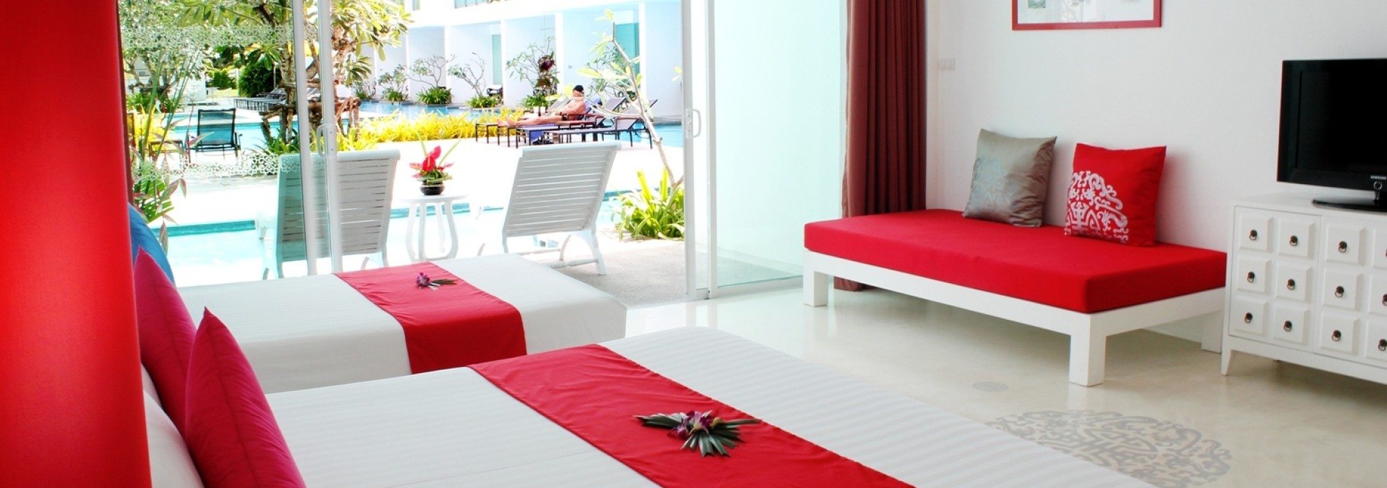 the-old-phuket-deluxe-pool-access-room-thailandtravel