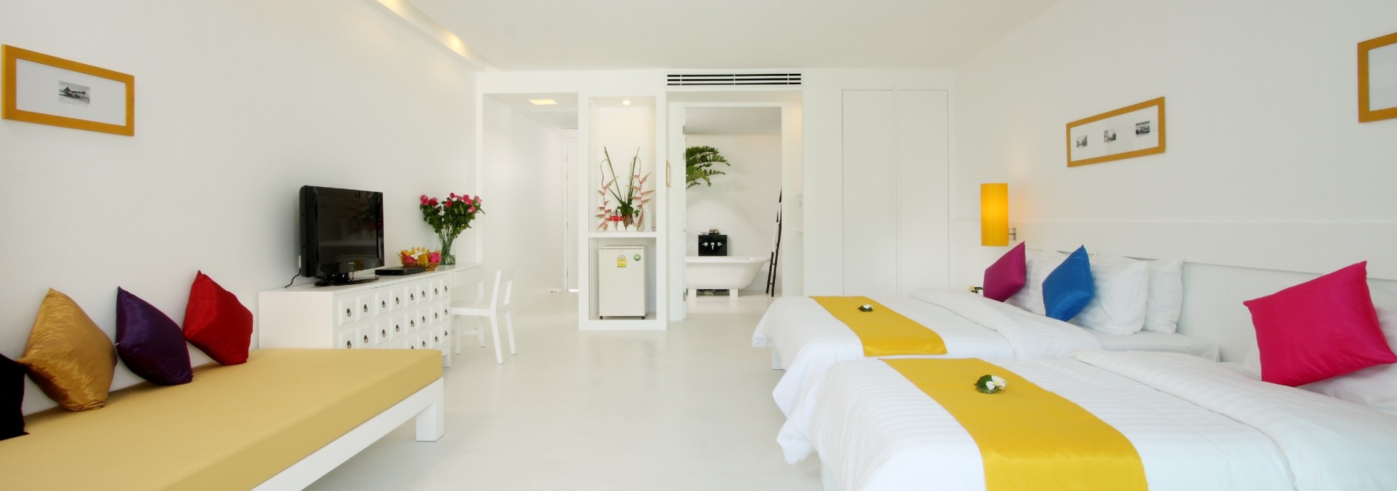 the-old-phuket-deluxe-pool-view-room-badkamer-thailandtravel