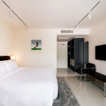 the-standardx-bangkok-phra-arthit-cozy-king