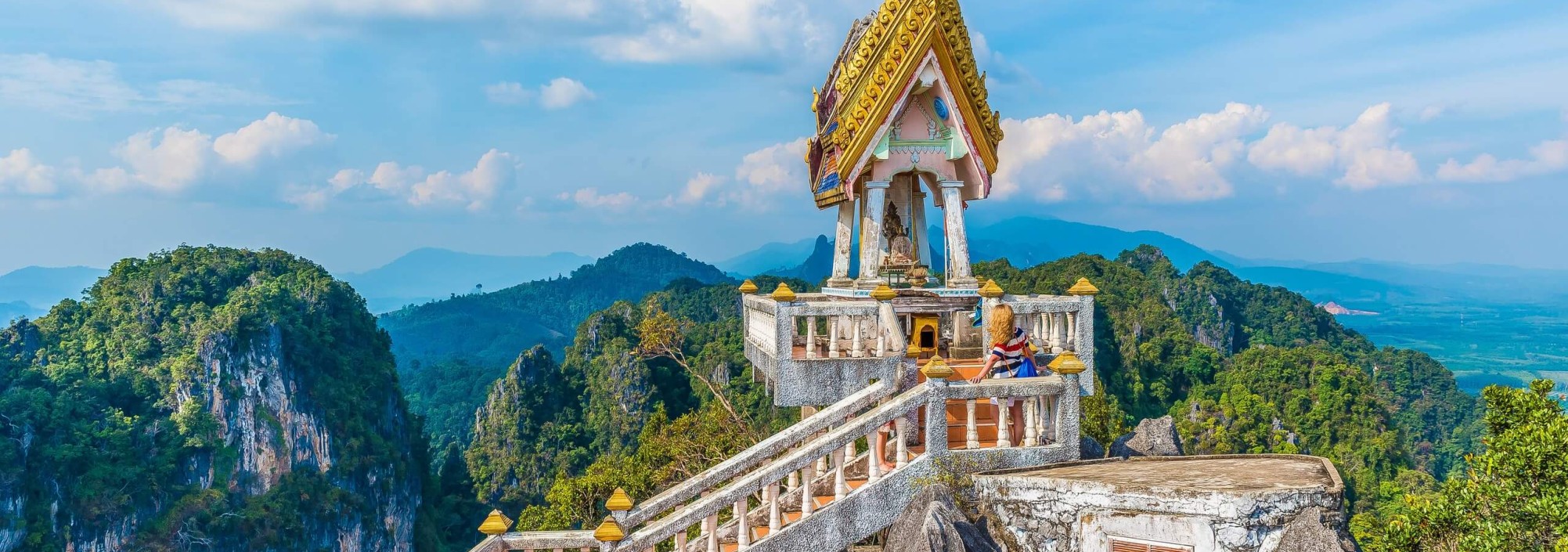 the-top-of-the-tiger-cave-temple-wat-tham-suea-krabi-excursie-thailandtravel