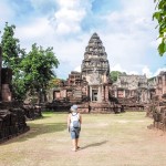 tourist-in-prasat-hin-phimai-oude-tempelcomplex