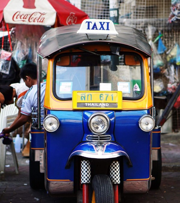tuk-tuk-unsplash-thailandtravel-7