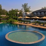 twin-lotus-resort-koh-lanta-beach-front-pool-restaurant-thailandtravel