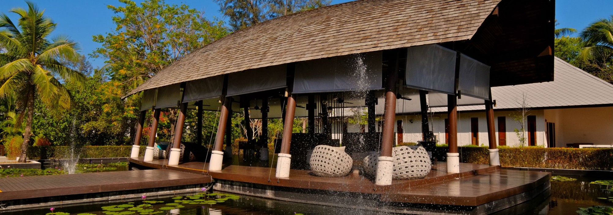 twin-lotus-resort-koh-lanta-lobby-thailandtravel