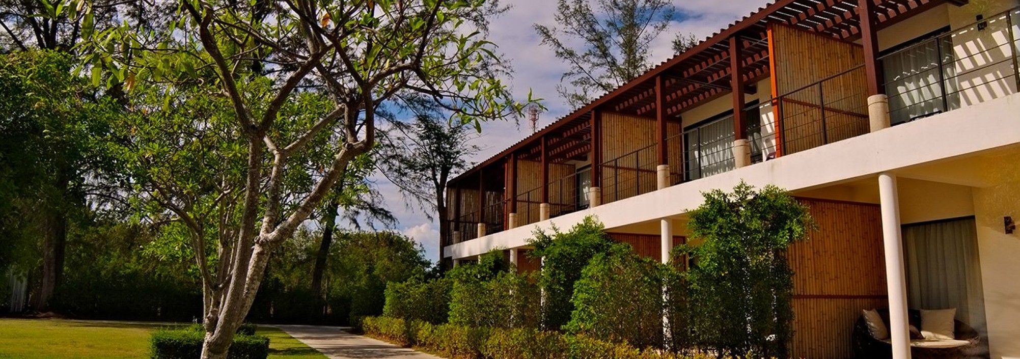 twin-lotus-resort-kohlanta-superior-laagbouw-thailandtravel