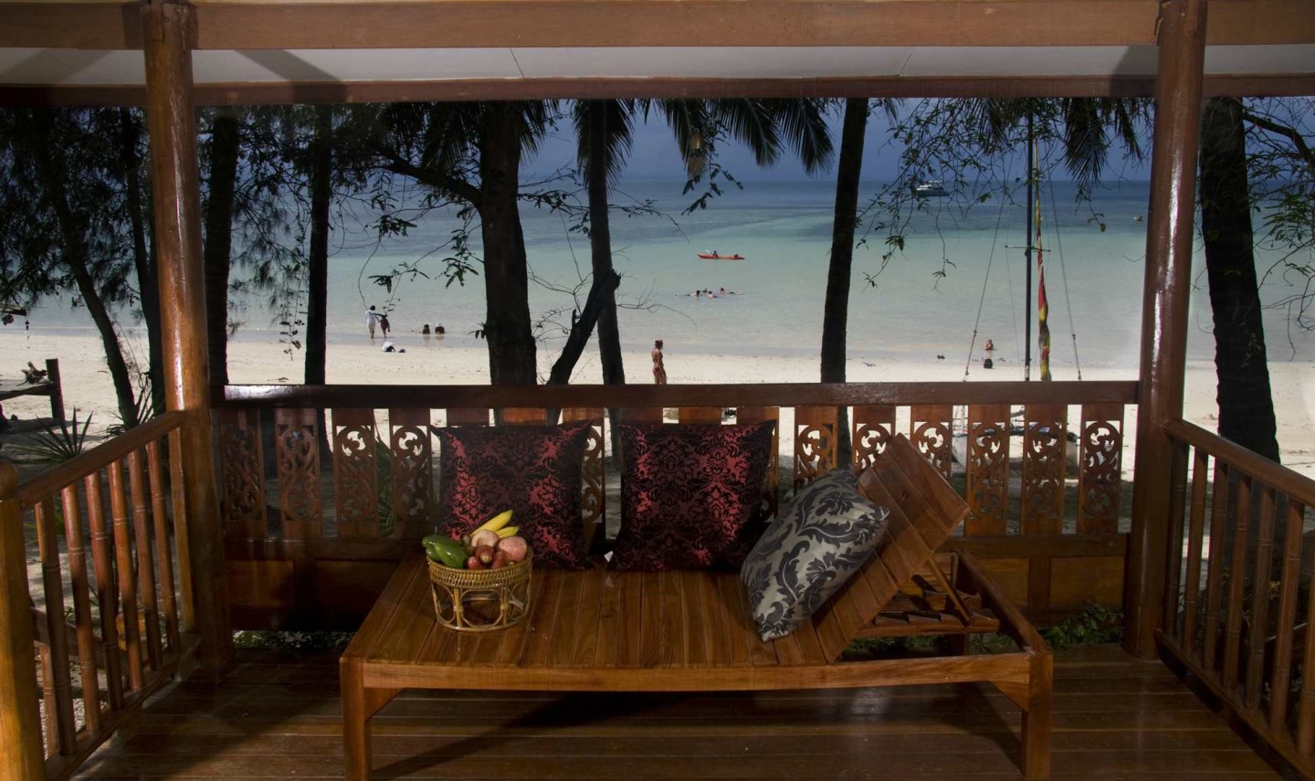 uitzicht-thai-style-koh-taluh-island-resort-1