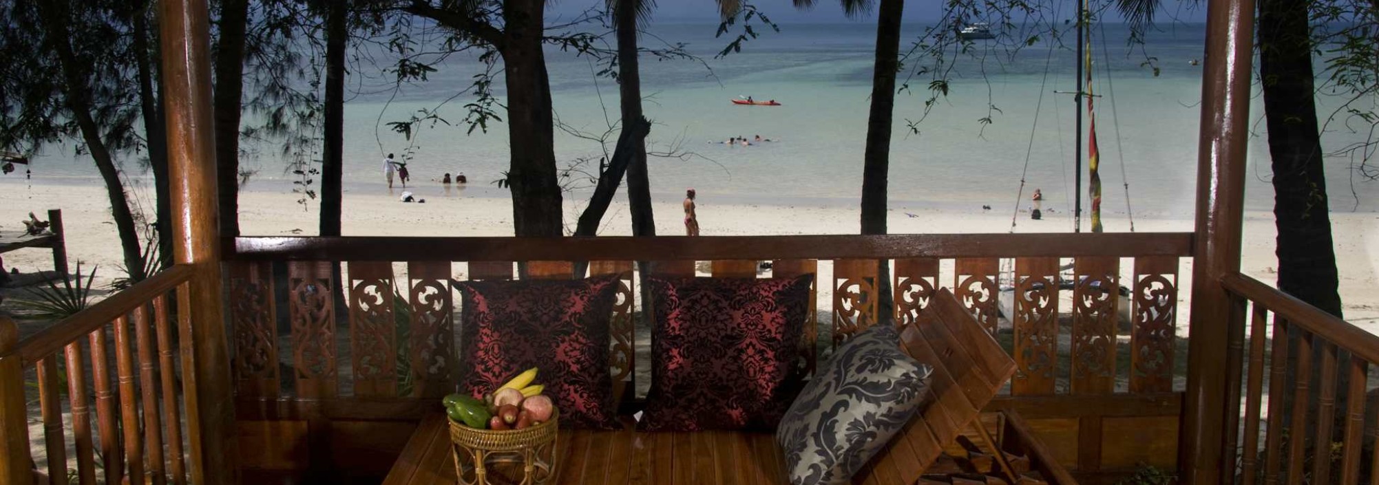 uitzicht-thai-style-koh-taluh-island-resort