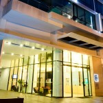 vic3-bangkok-hotel-buitenkant-ingang-thailandtravel