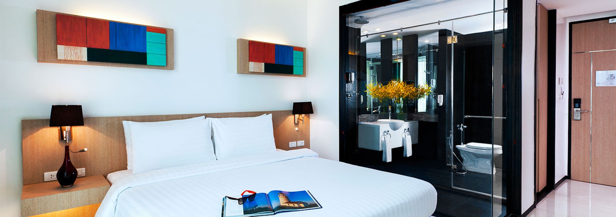 vic3-bangkok-hotel-studio-room-thailandtravel