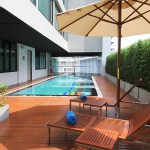 vic3-bangkok-zwembad-ligbed-thailandtravel