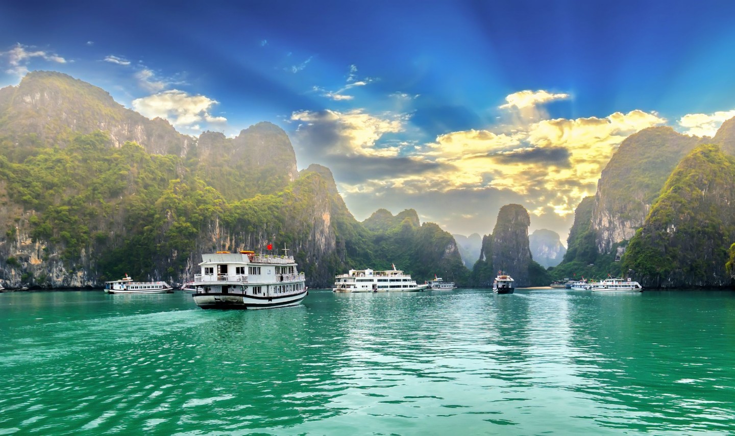 vietnam-halongbay-cruise-boot-thailandtravel