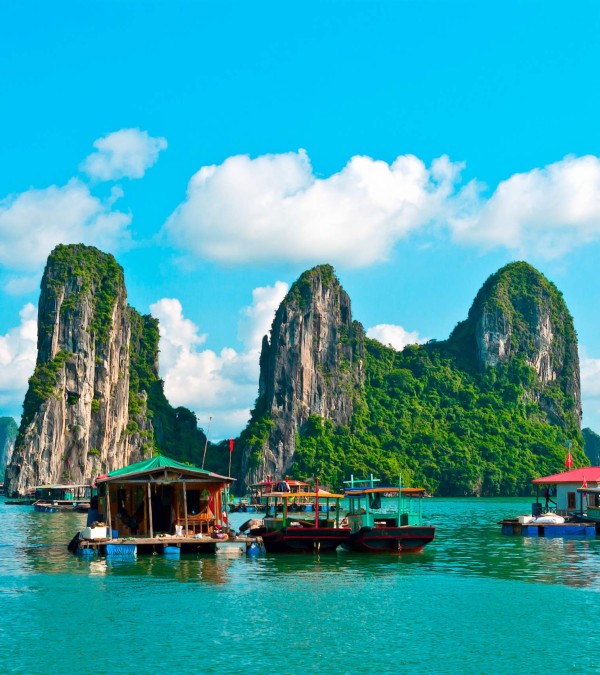 vietnam-halongbay-village-boten-thailandtravel