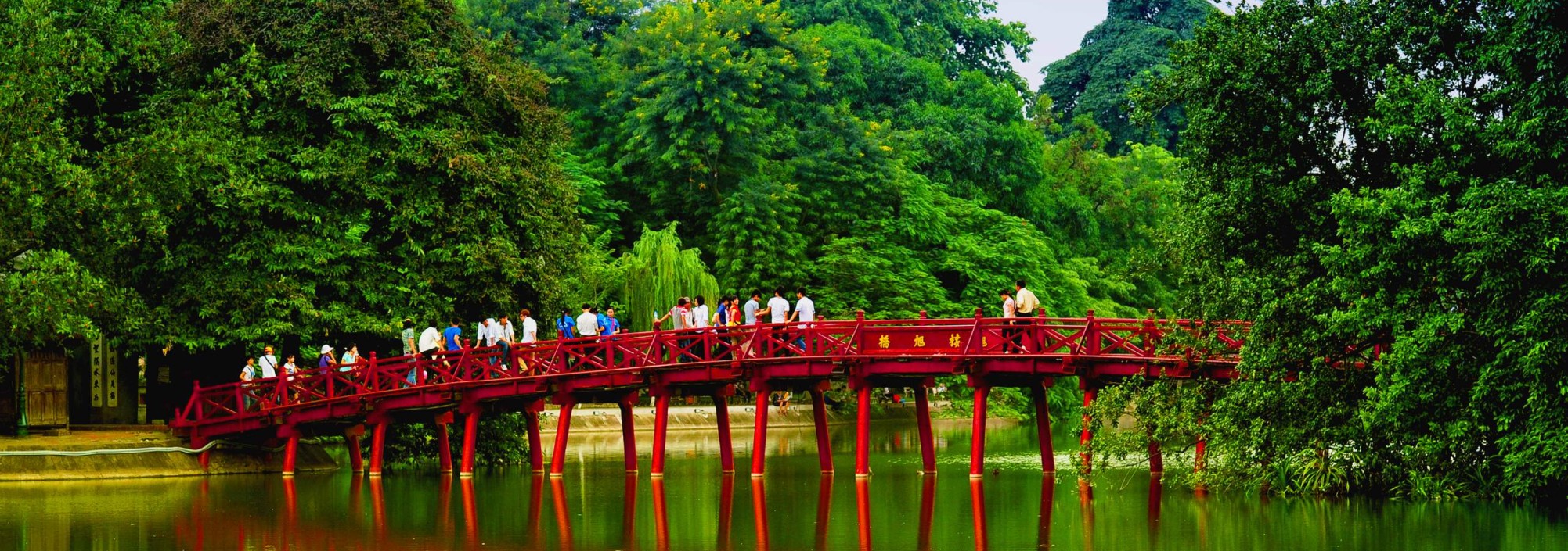 vietnam-hanoi-brug-rodebrug-meer-thailandtravel