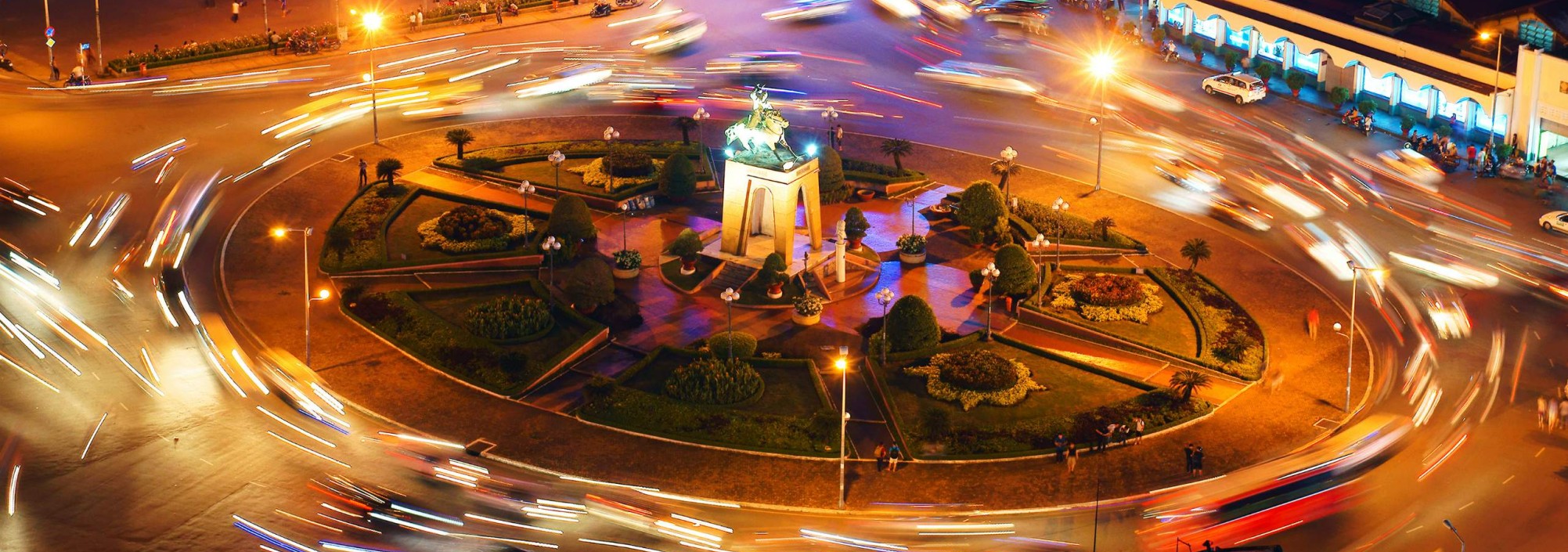 vietnam-hochiminh-rotonde-thailandtravel