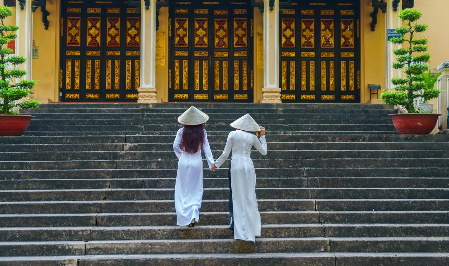 vietnam-hochiminh-vrouwen-tempel-thailandtravel