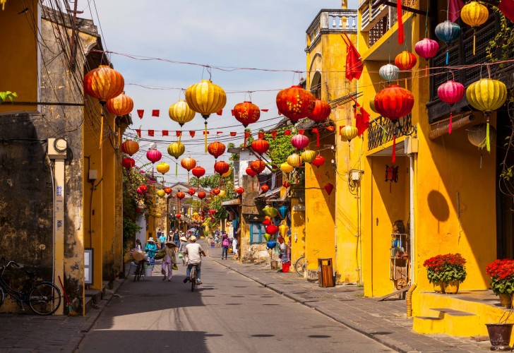 vietnam-hoian-straatje-lampionnen-thailandtravel