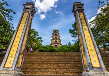 vietnam-hue-pagaode-tempel-ingang-thailandtravel