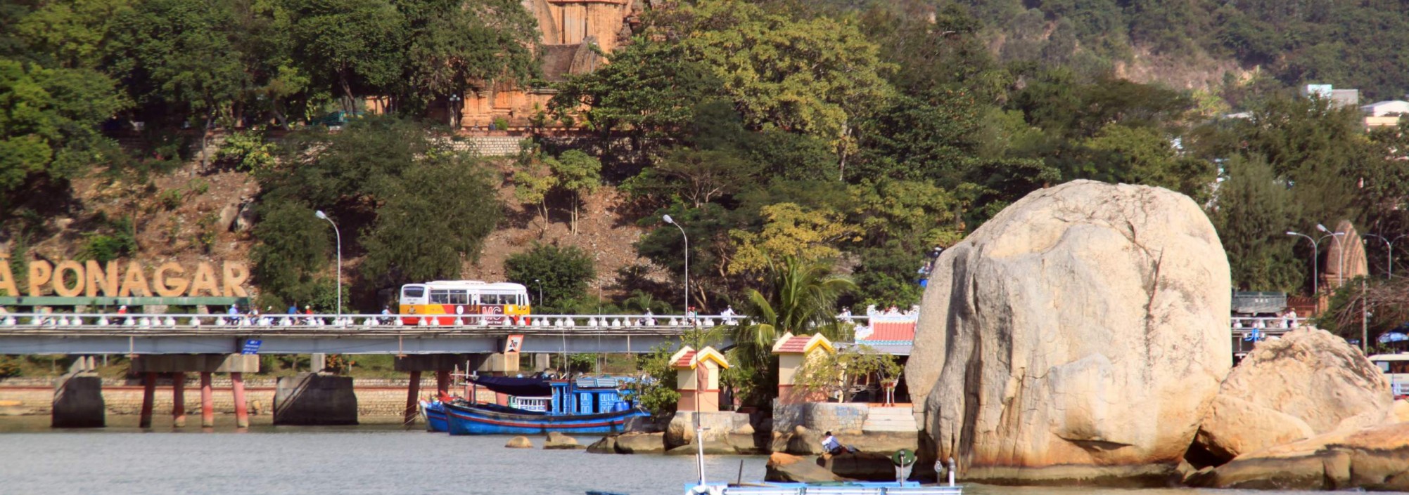 vietnam-nhatrang-ponagartower-thailandtravel