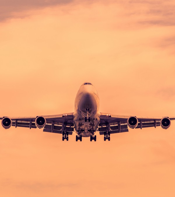 vliegtuig-land-dalen-thailandtravel