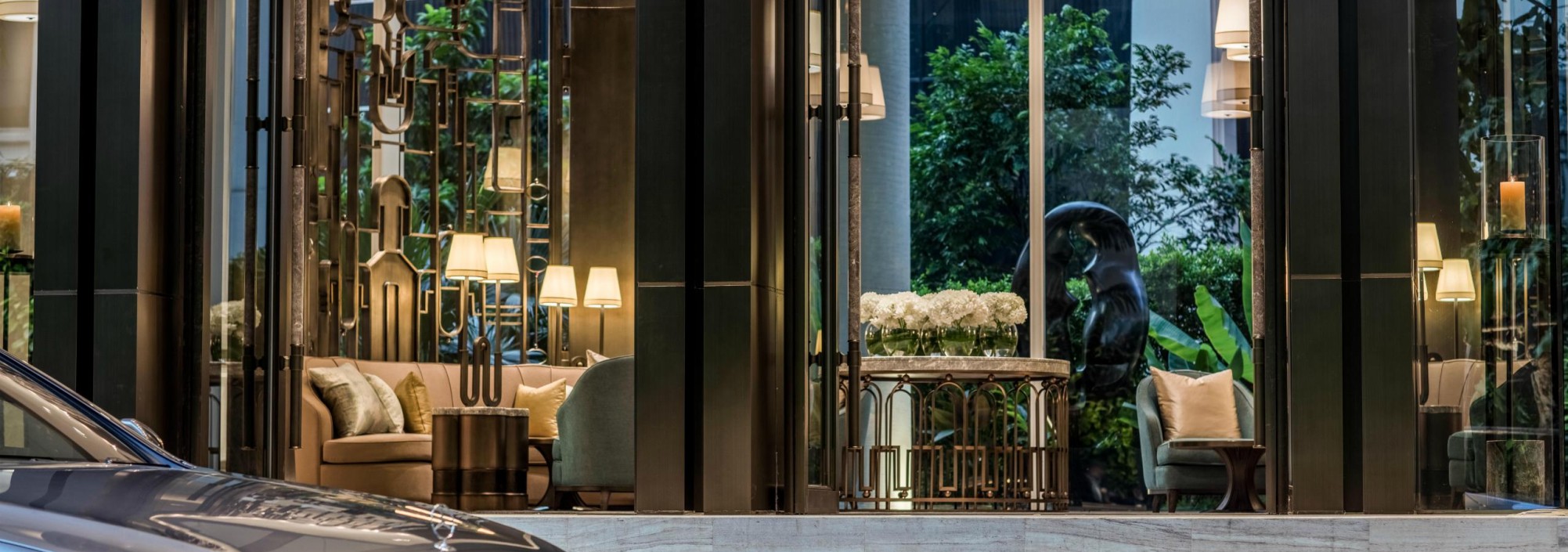 waldorf-astoria-lobby-ingang-limousine-thailandtravel