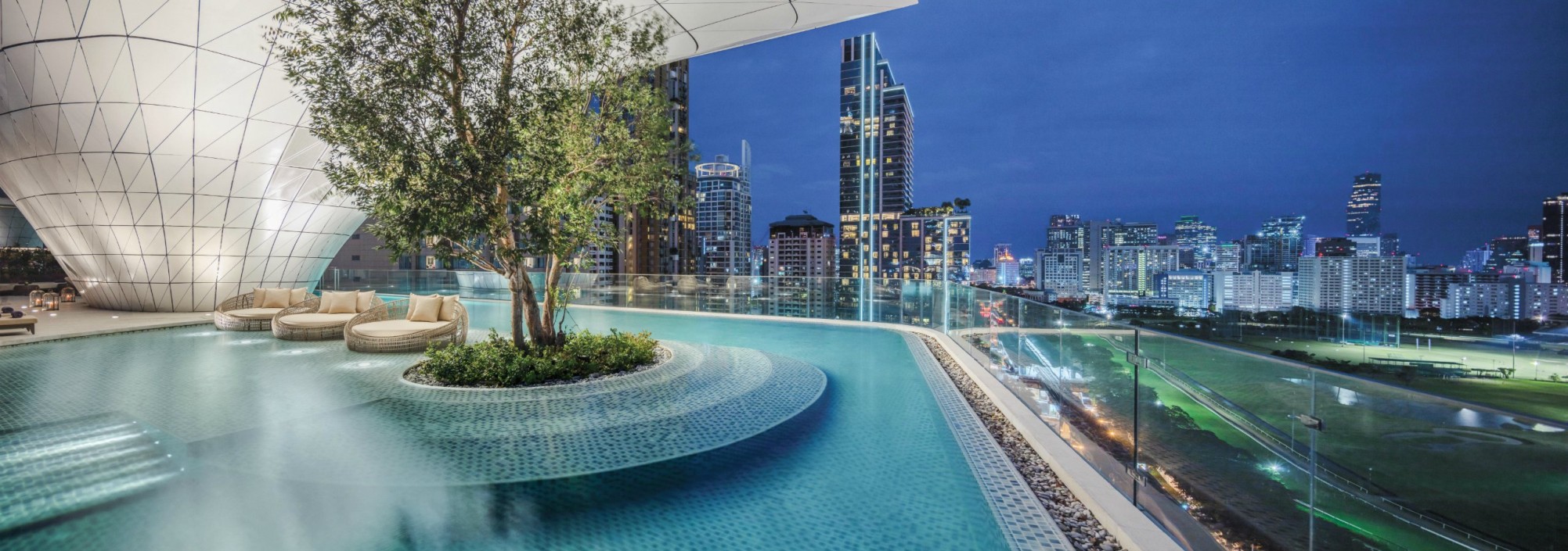 waldorf-astoria-zwembad-avond-pool-thailandtravel