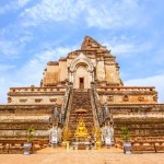 wat-chedi-luang-tempel-in-chiang-mai