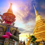 wat-phra-kaew-temple-of-the-emerald-buddha-thailand-travel